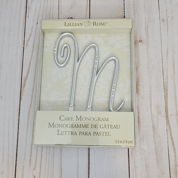 Lillian Rose Monogram "M" Cake Topper New in Box - Picture 1 of 3